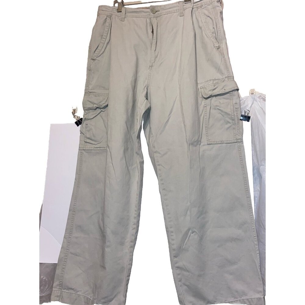 Old Navy Pants Cargo Men’s Khaki S 42/32  Golf Flat Front Loose   10.5 bottom